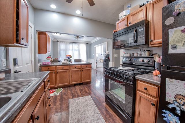 1118 Lane Ave, Harrison Twp, PA 15065