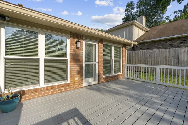 1020 Bret Ridge Dr, Hermitage, TN 37076