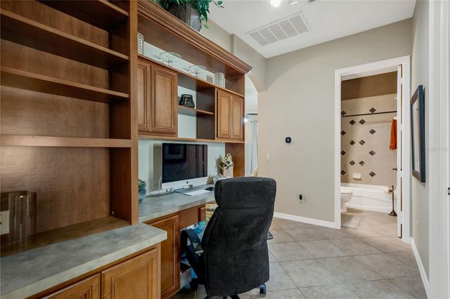 19908 BLUFF OAK BOULEVARD, Tampa, FL 33647