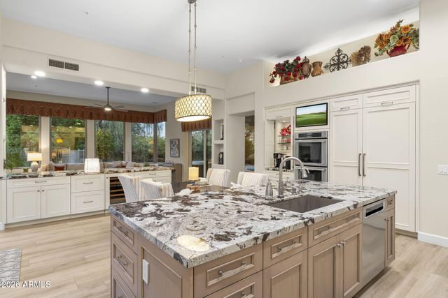 11063 E JASMINE Drive, Scottsdale, AZ 85255