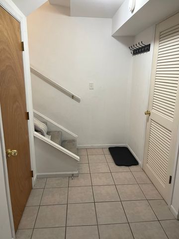 7825 BANKS Street, Justice, IL 60458