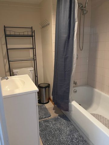 7825 BANKS Street, Justice, IL 60458