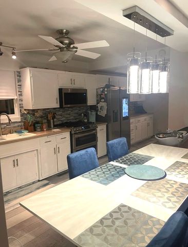 7825 BANKS Street, Justice, IL 60458