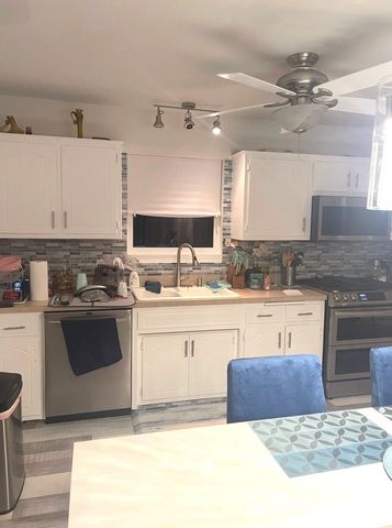 7825 BANKS Street, Justice, IL 60458