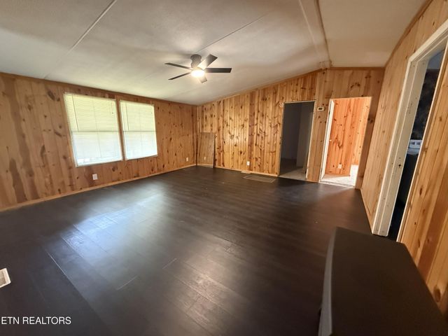 152 Woodlawn Drive, Jamestown, TN 38556