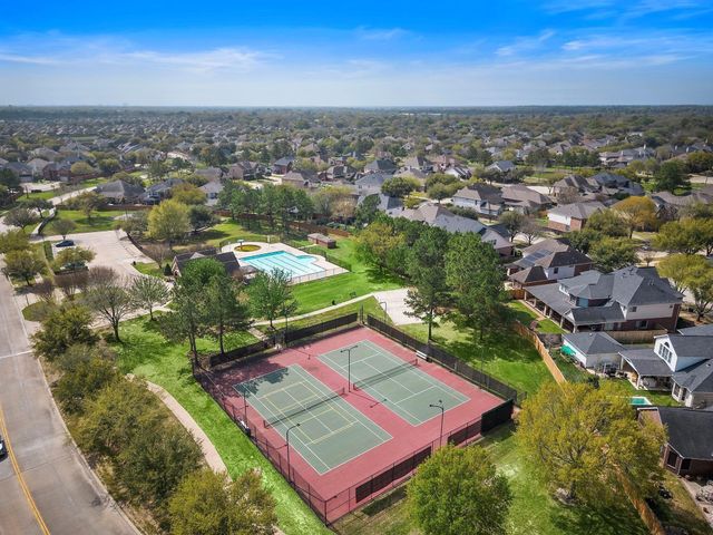 15715 Stroudwater Lane, Houston, TX 77084