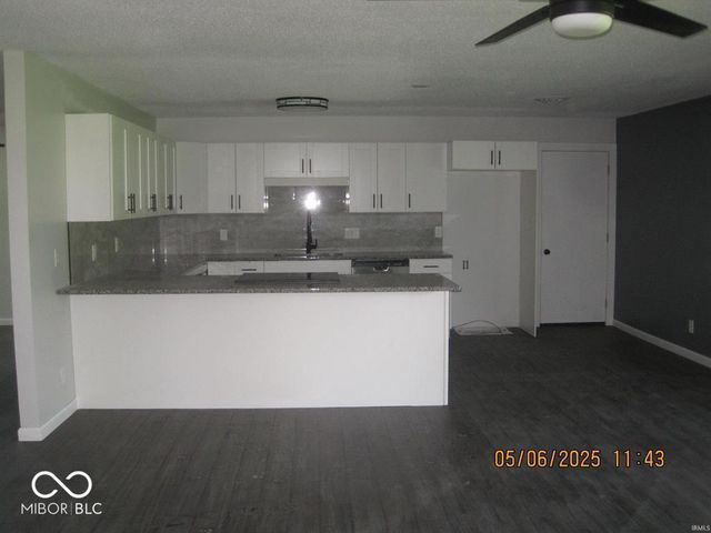 4308 E Maple Manor Parkway, Muncie, IN 47302