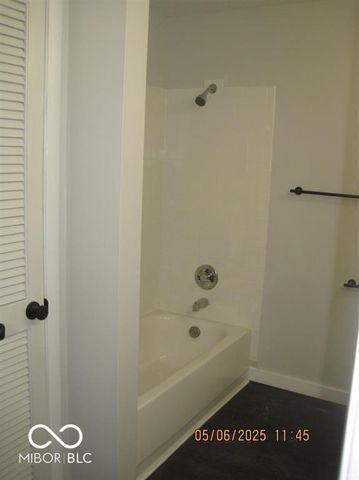 4308 E Maple Manor Parkway, Muncie, IN 47302