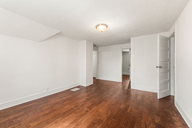 314 Suburban Avenue 3rd Floor, Fairfield, CT 06825