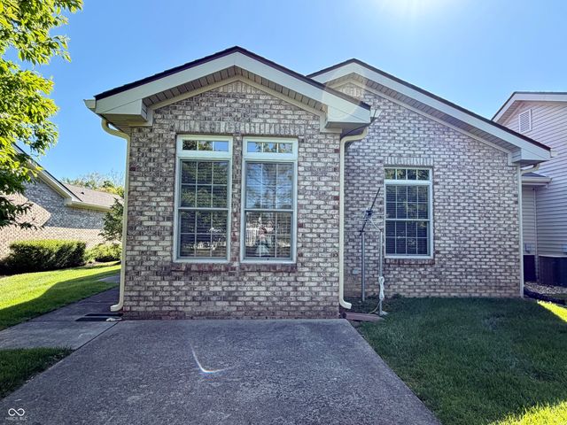 932 Kirkpatrick Place, Greenfield, IN 46140