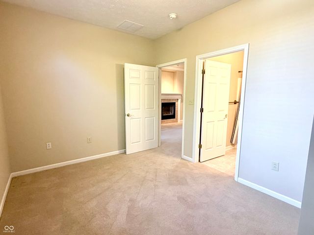 932 Kirkpatrick Place, Greenfield, IN 46140