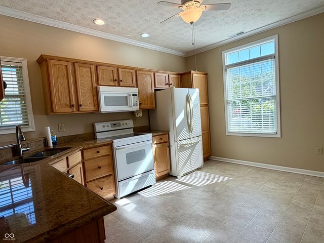 932 Kirkpatrick Place, Greenfield, IN 46140