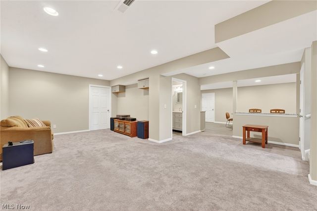 33999 Hickory Court, Avon, OH 44011