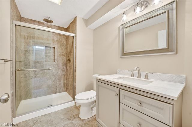 33999 Hickory Court, Avon, OH 44011
