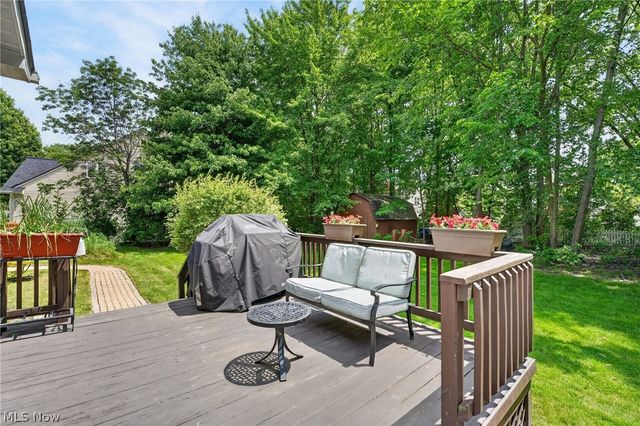 33999 Hickory Court, Avon, OH 44011