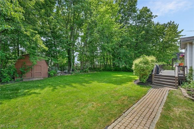 33999 Hickory Court, Avon, OH 44011