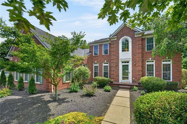 33999 Hickory Court, Avon, OH 44011