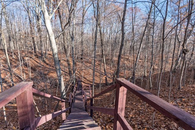 6629 W East Road, Three Oaks, MI 49128