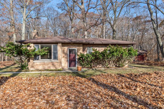 6629 W East Road, Three Oaks, MI 49128