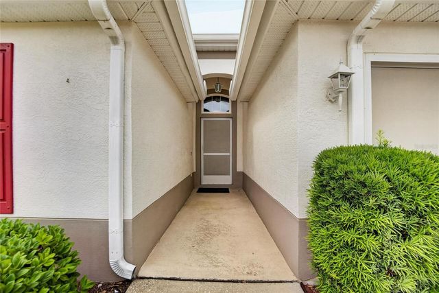 1149 CORINTH GREENS DRIVE, Sun City Center, FL 33573