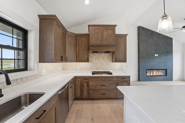 376 Moelter Lane, Hudson, WI 54016
