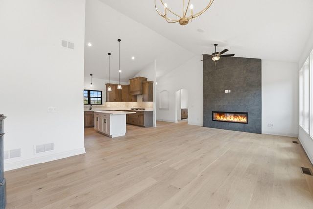 376 Moelter Lane, Hudson, WI 54016