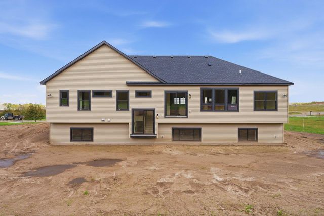 376 Moelter Lane, Hudson, WI 54016