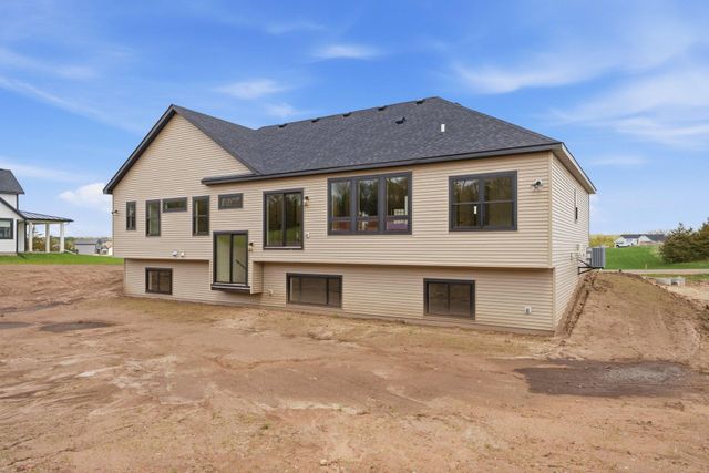 376 Moelter Lane, Hudson, WI 54016