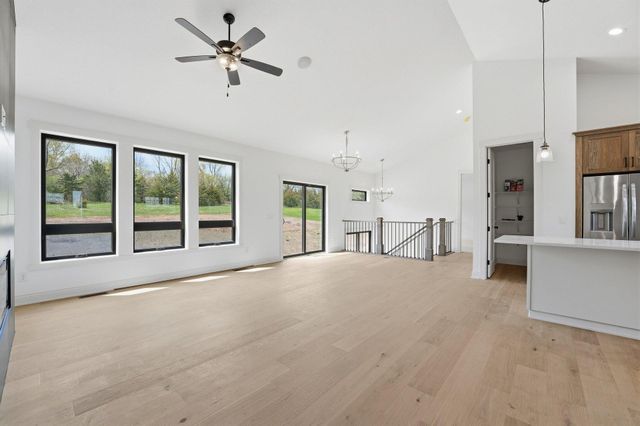 376 Moelter Lane, Hudson, WI 54016