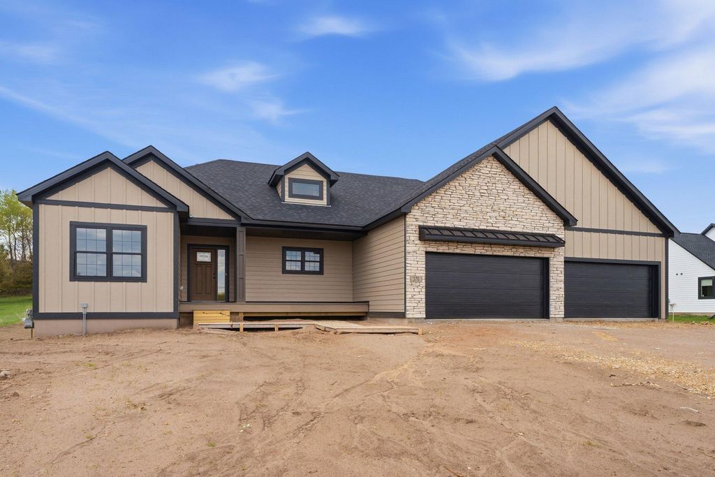 376 Moelter Lane, Hudson, WI 54016