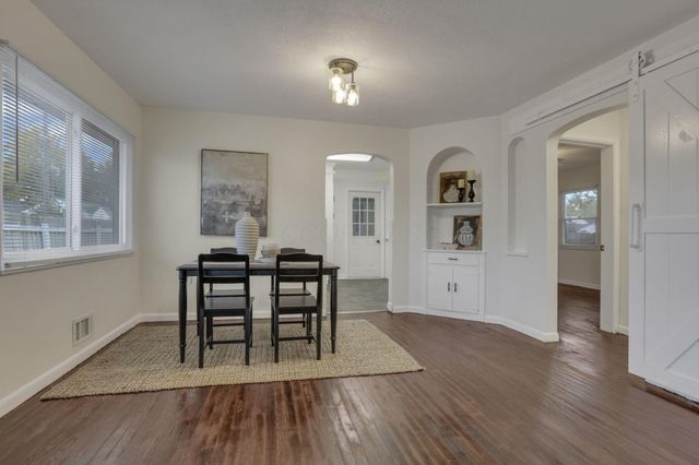 601 Morse Road, Columbus, OH 43214