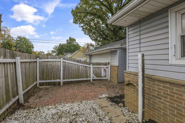 601 Morse Road, Columbus, OH 43214