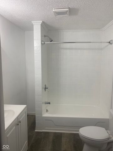 806 S Poplar Street, Seymour, IN 47274