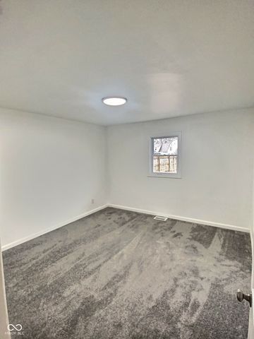 806 S Poplar Street, Seymour, IN 47274