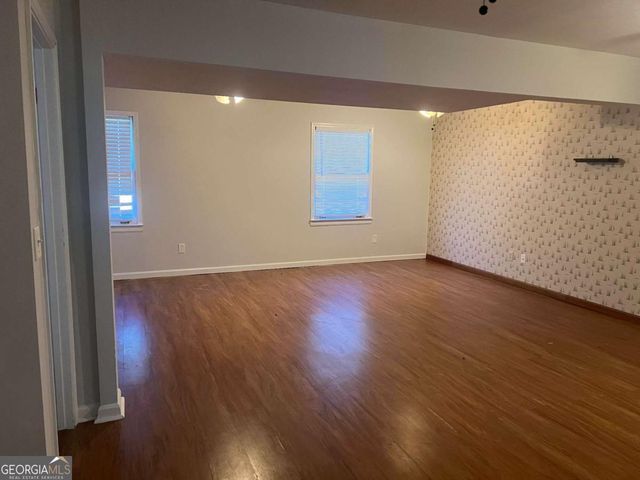 3262 Summer Wood Circle, Snellville, GA 30039