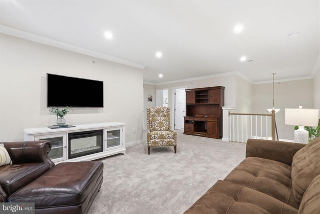 24 GRIFFIN WAY, Yardley, PA 19067