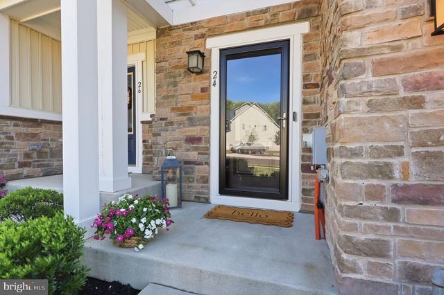 24 GRIFFIN WAY, Yardley, PA 19067
