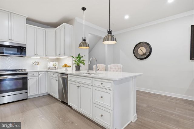 24 GRIFFIN WAY, Yardley, PA 19067