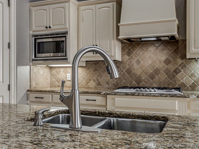 10524 S 91st East Avenue, Tulsa, OK 74133