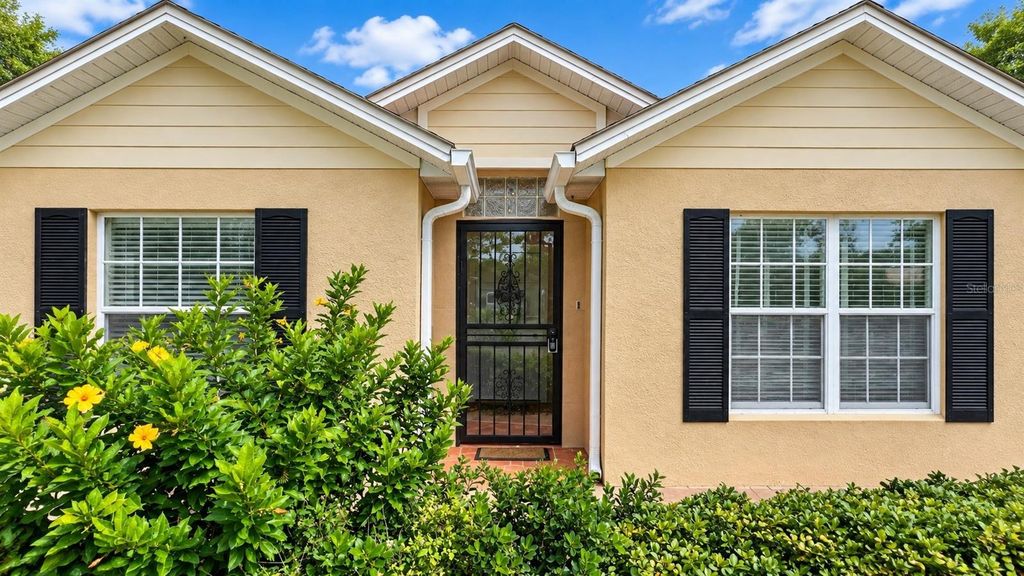 Image 3 of property listing at 2175 GREYSTONE TRAIL, Orlando, FL 32818