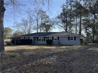 104 Ruth Circle, Cowarts, AL 36321