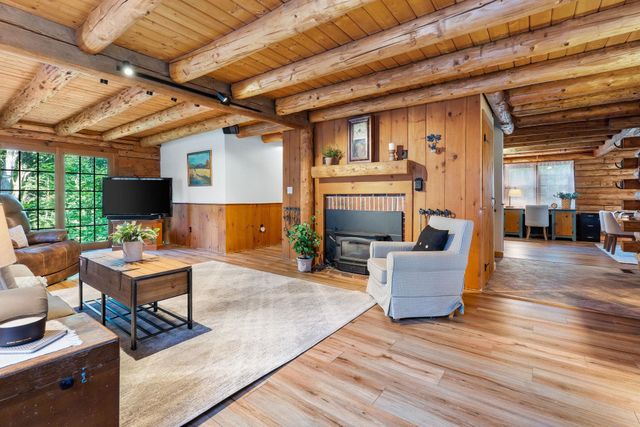 24 Cate Road, Deerfield, NH 03037