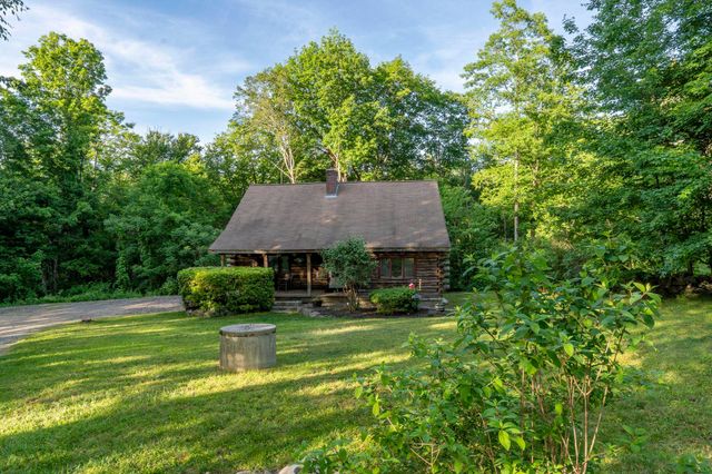 24 Cate Road, Deerfield, NH 03037