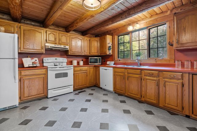 24 Cate Road, Deerfield, NH 03037