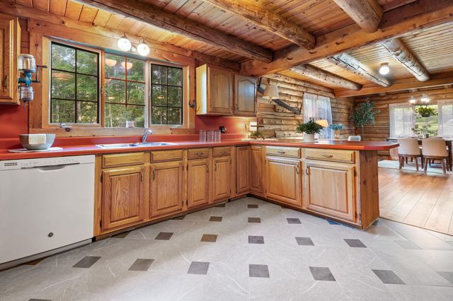 24 Cate Road, Deerfield, NH 03037
