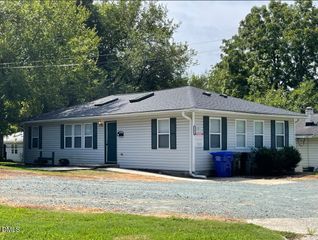 721 S Merritt Mill Road, Chapel Hill, NC 27516