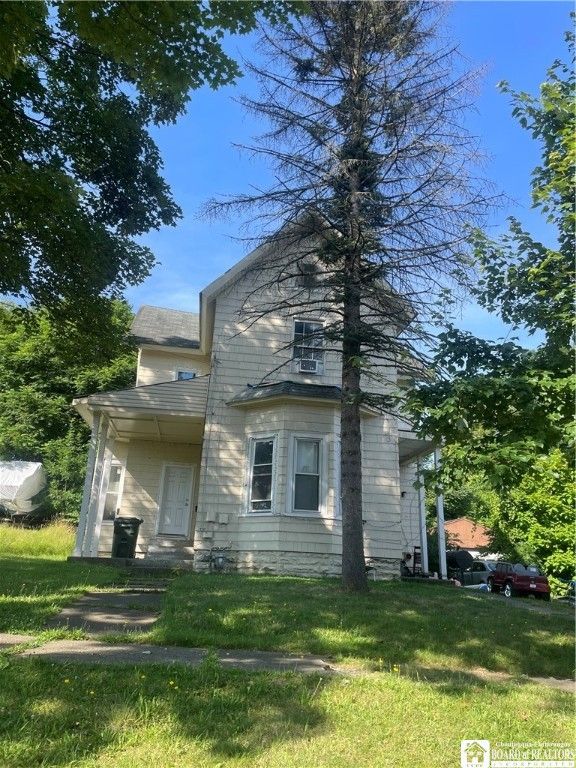 51 Fairmount Avenue, Jamestown, NY 14701