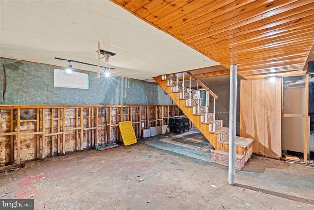 7600 PARK DR, Parkville, MD 21234