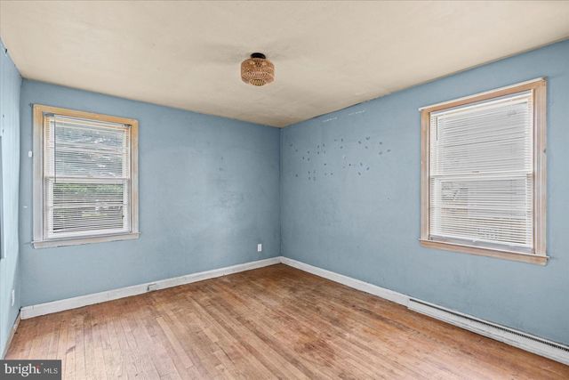 7600 PARK DR, Parkville, MD 21234