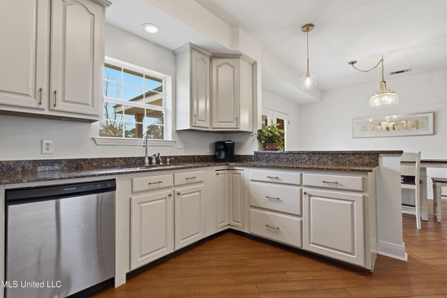 1118 Grove Street, Waveland, MS 39576